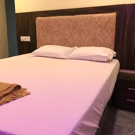 Taloja Midc Hotel Taloje Budrukh Екстериор снимка
