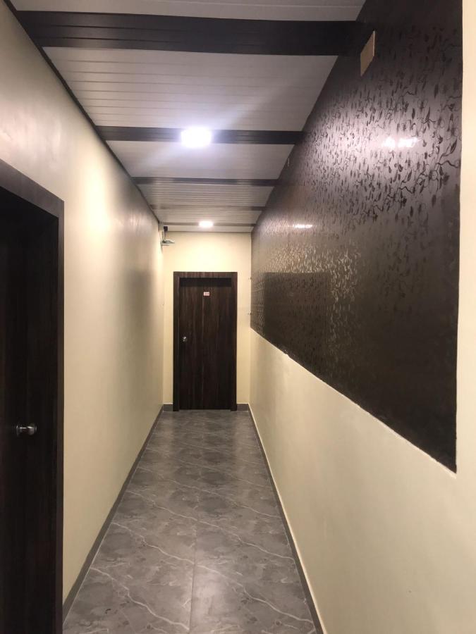 Taloja Midc Hotel Taloje Budrukh Екстериор снимка