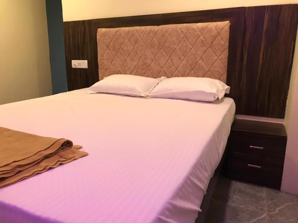 Taloja Midc Hotel Taloje Budrukh Екстериор снимка