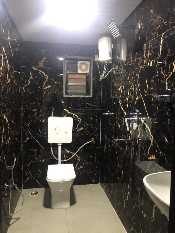 Taloja Midc Hotel Taloje Budrukh Екстериор снимка